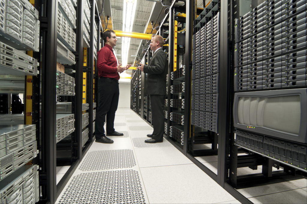 ThinkstockPhotos-177271265-1024×680 Datacenter discussion
